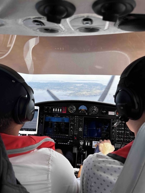 Arrivée sur Guernsey DA40 - M